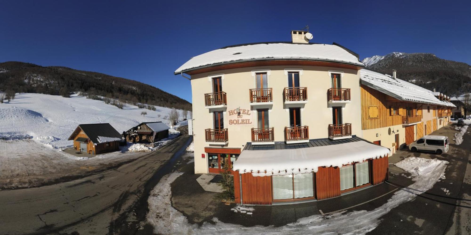 Hotel Du Soleil Aillon-le-Jeune Bagian luar foto